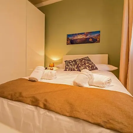 Merisi Aparthotel